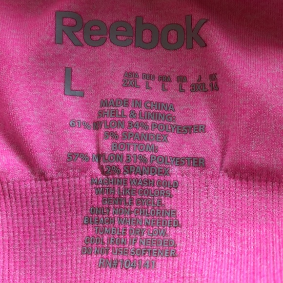 Barbiecore pink Reebok spider web race back sports bra - Picture 9 of 10